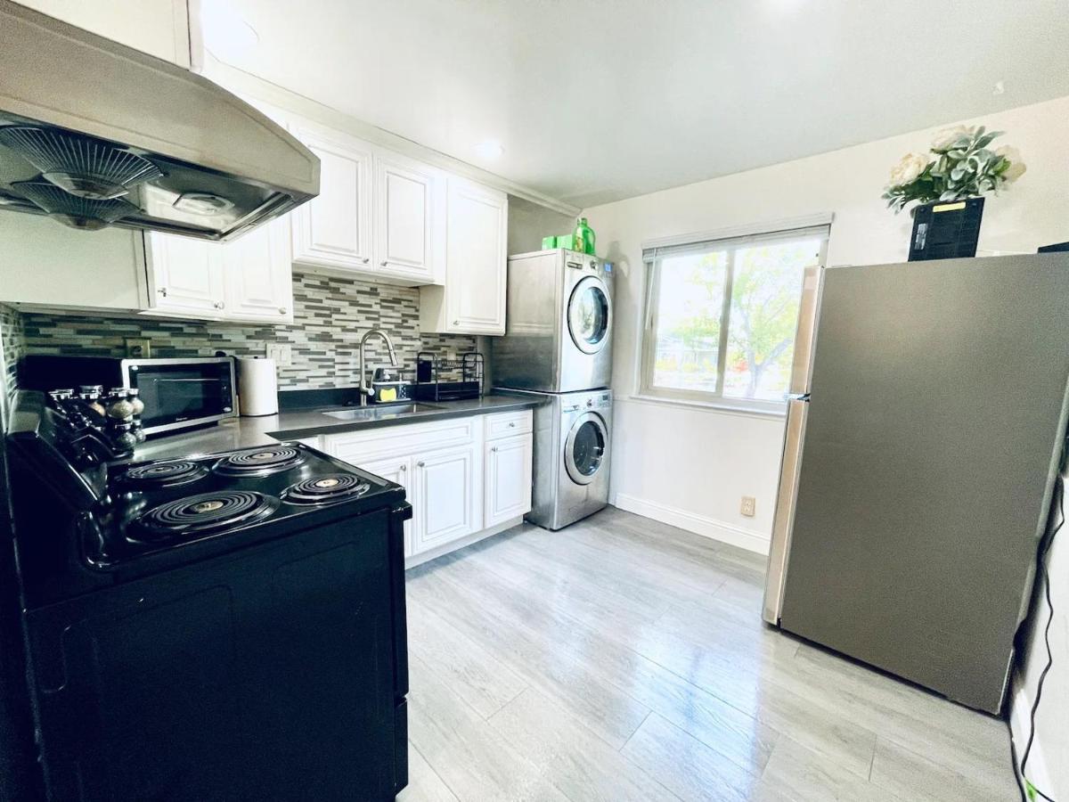 2Br Apt With Brand New Super Quite Ac, Washer, Dryer, Free Ev Station, Free Parking In Cupertino サニーベール エクステリア 写真