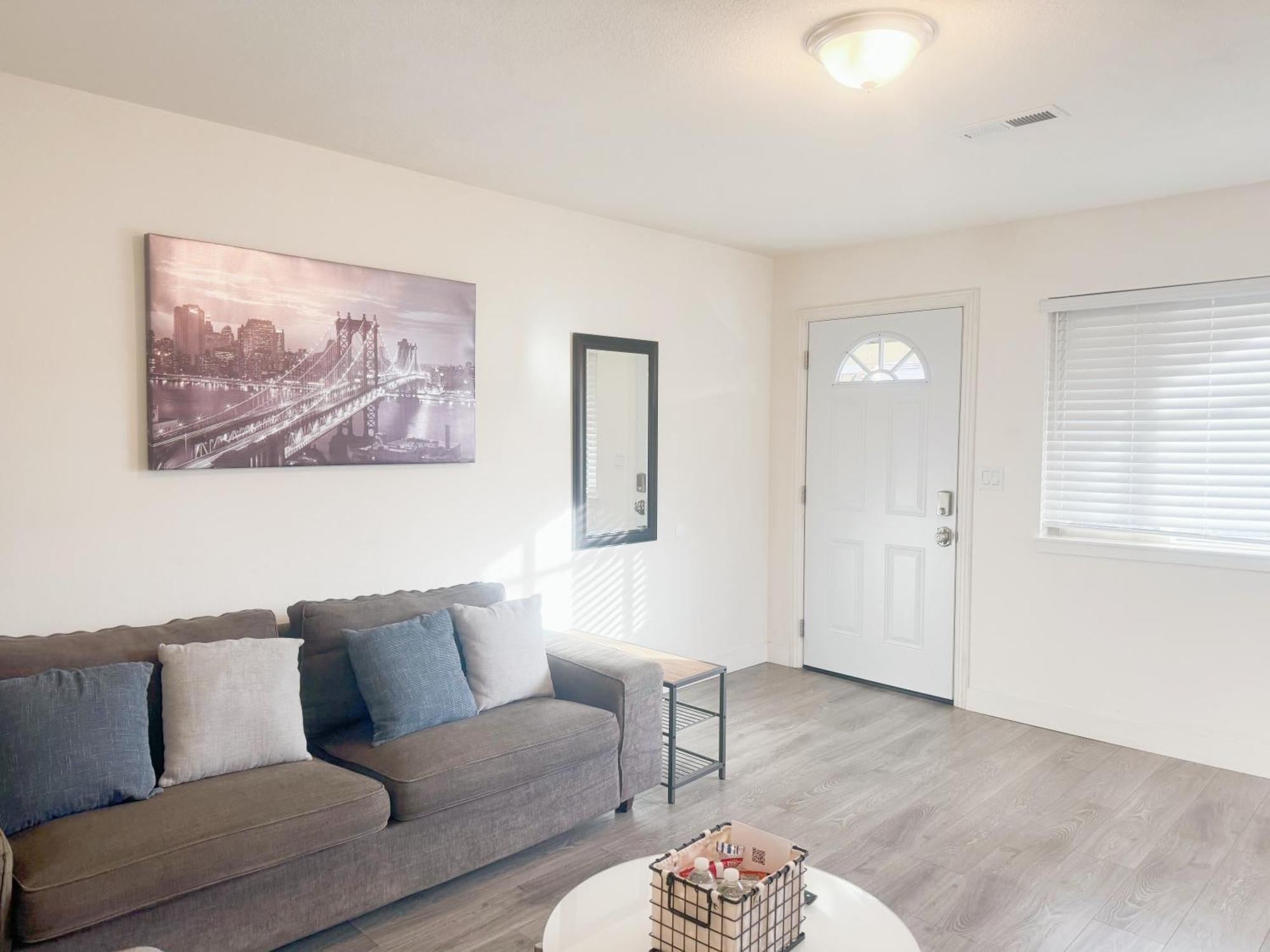 2Br Apt With Brand New Super Quite Ac, Washer, Dryer, Free Ev Station, Free Parking In Cupertino サニーベール エクステリア 写真