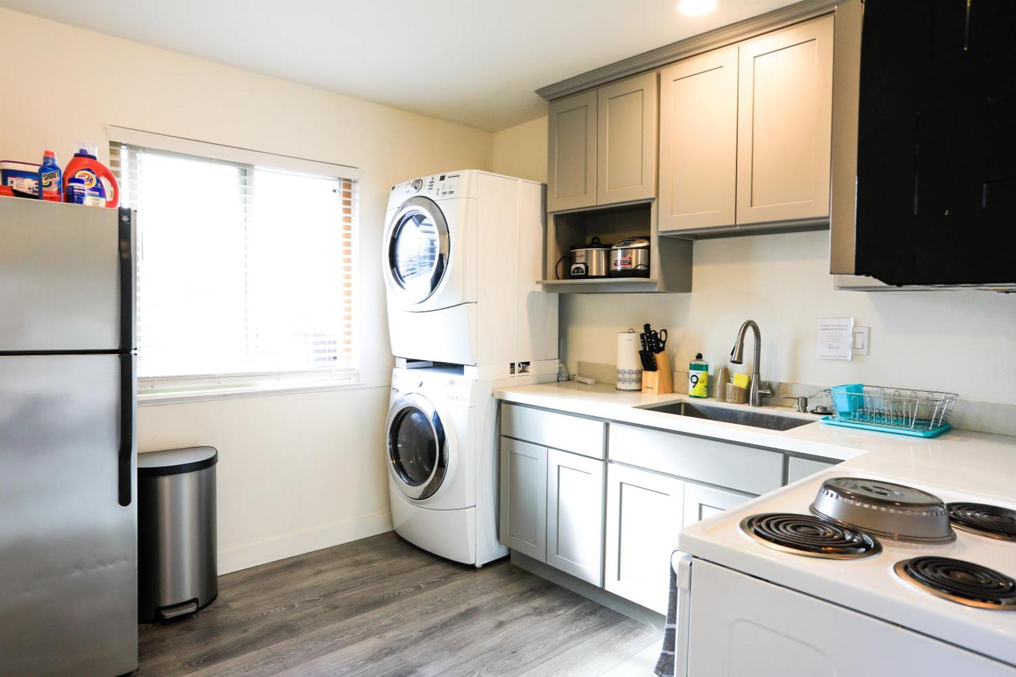 2Br Apt With Brand New Super Quite Ac, Washer, Dryer, Free Ev Station, Free Parking In Cupertino サニーベール エクステリア 写真