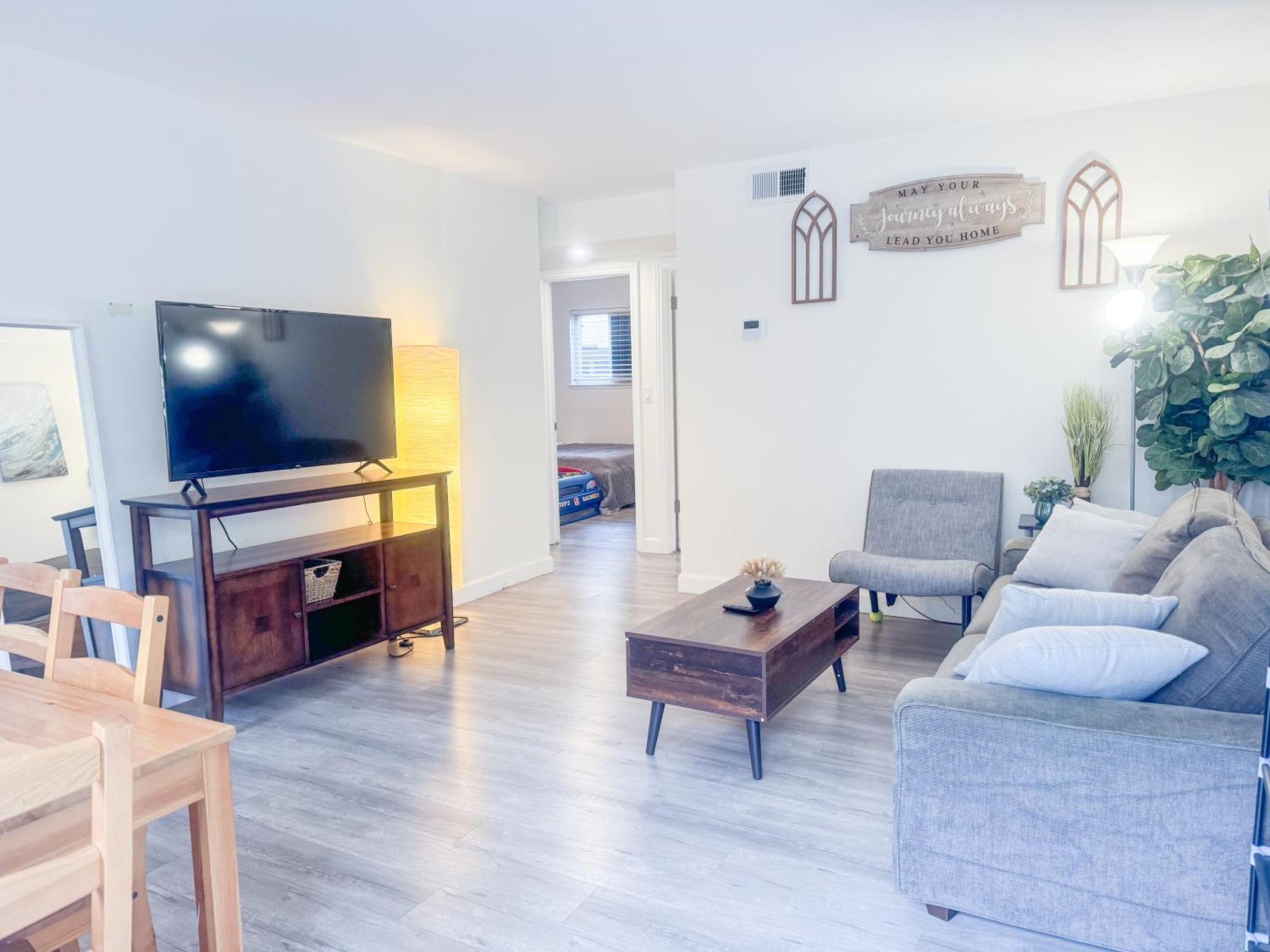 2Br Apt With Brand New Super Quite Ac, Washer, Dryer, Free Ev Station, Free Parking In Cupertino サニーベール エクステリア 写真